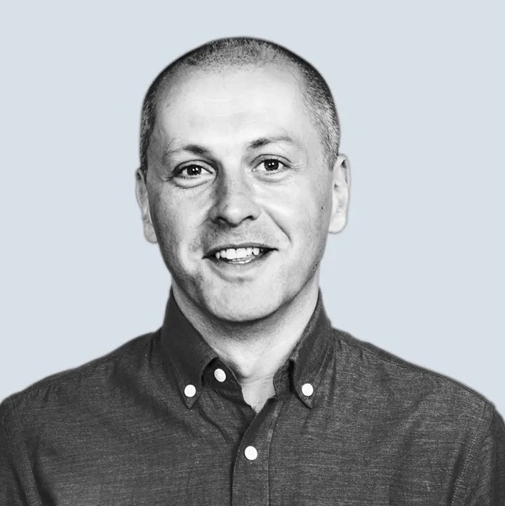 Headshot - Oliver Dyer